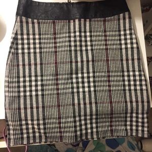 Plaid mini skirt